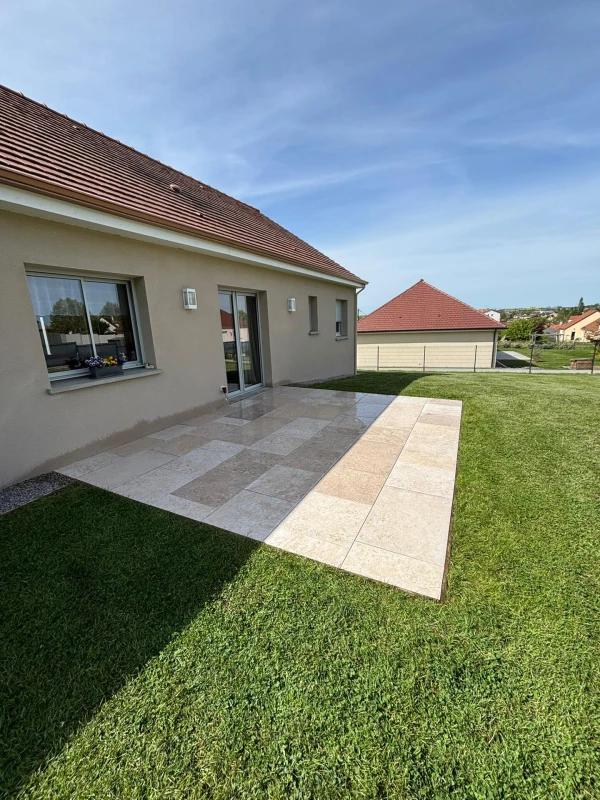 Terrasse en dallage DM Profil Tiber multiformat