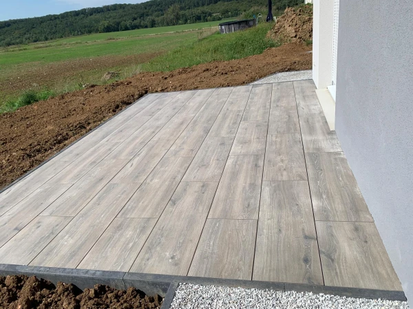Terrasse en dallage sur plots