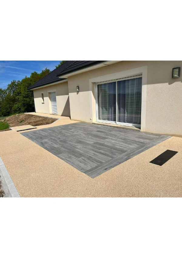 Terrasse en dallage sur plots et Minéralstar ®