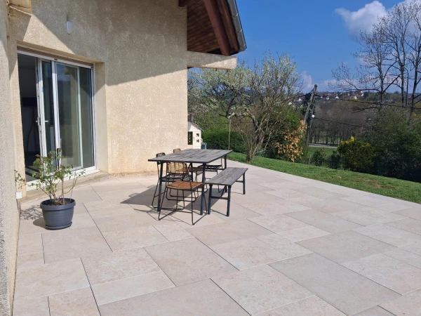 Terrasse en grès cérame multiformat
