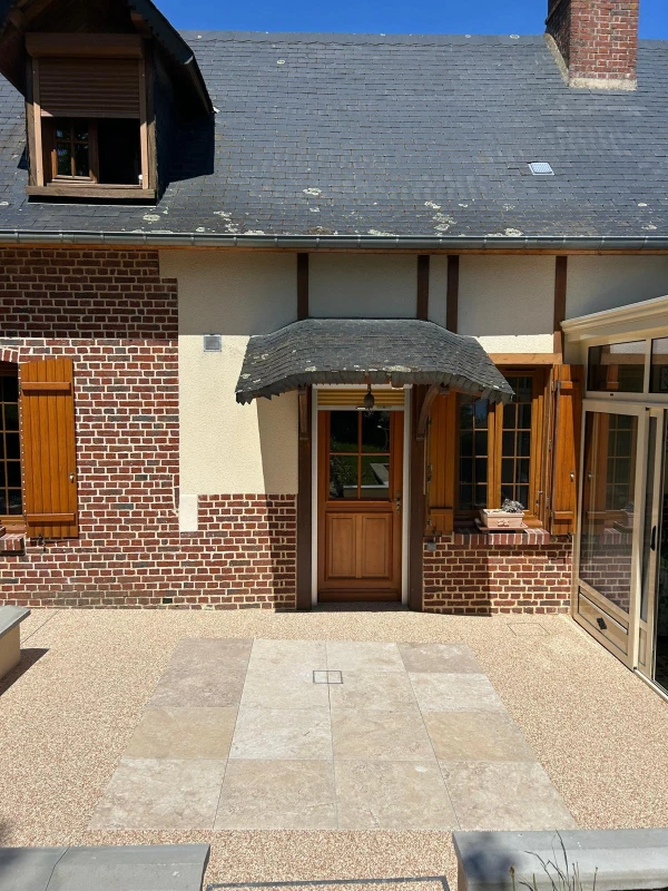 Terrasse et escaliers en dallage Grès Cérame et Hydrostar